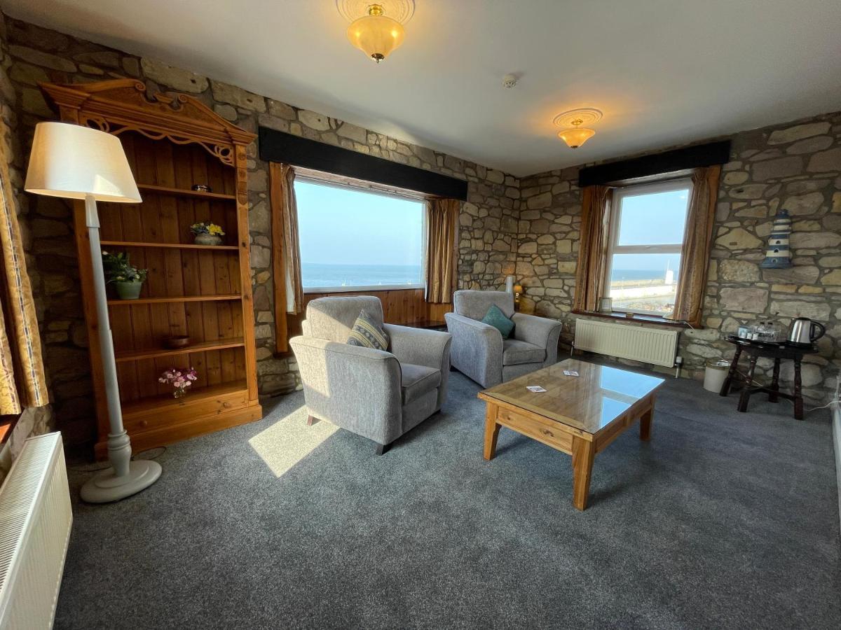 Chandlers Bnb Seahouses Exterior photo