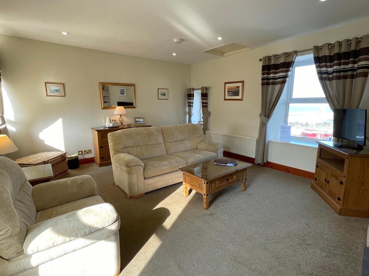 Chandlers Bnb Seahouses Exterior photo